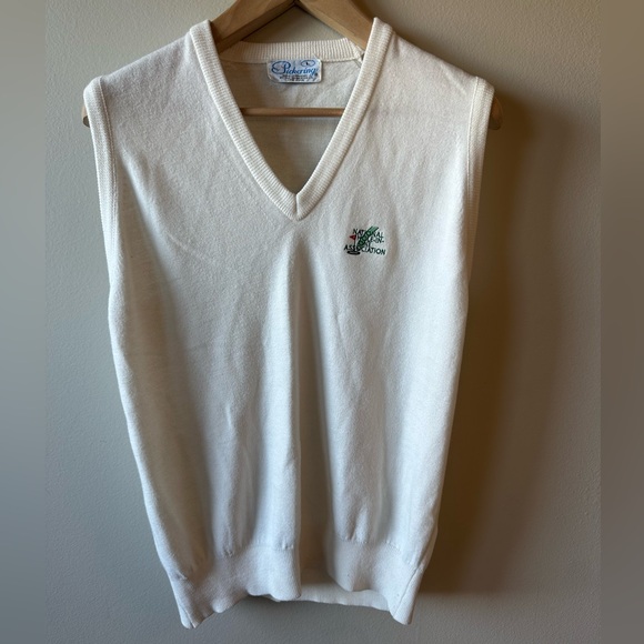Vintage “Hole in One Association” Golf Vest - Picture 1 of 4